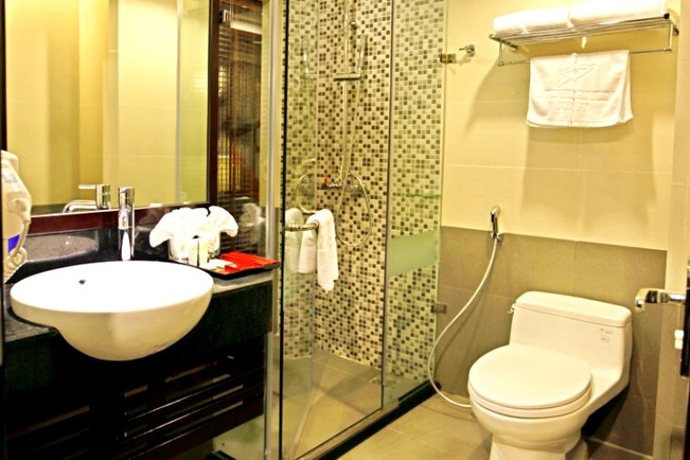 Khách Sạn New Star Hạ Long